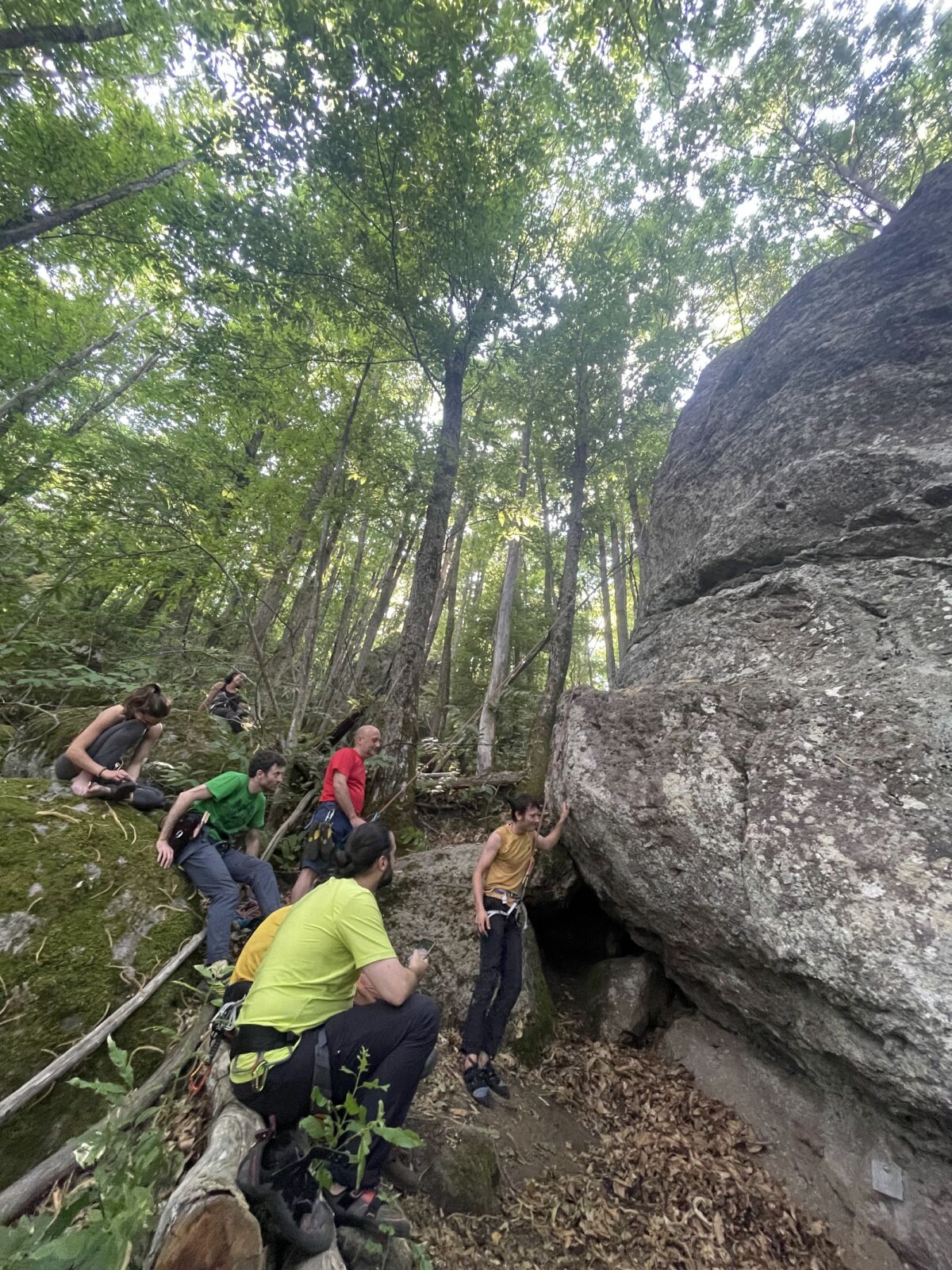 Caruso Method climbing technique on rock